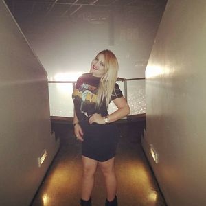 Meet your Posher, Larissa